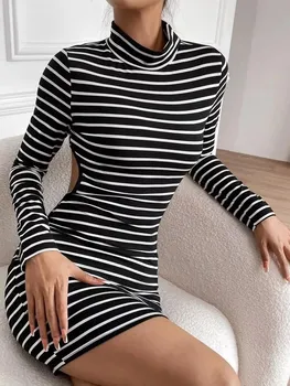БОЛЬШАЯ АКЦИЯ, короткая юбка в черно-белую полоску с открытой спиной, облегающее платье с длинными рукавами и полувысоким вырезом