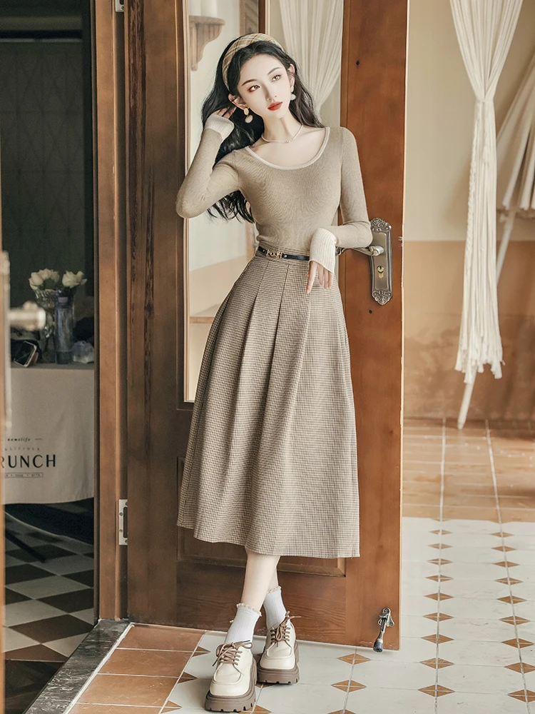 Французский осенне-зимний свитер, клетчатая юбка, костюм-двойка 2023, модная женская одежда 0