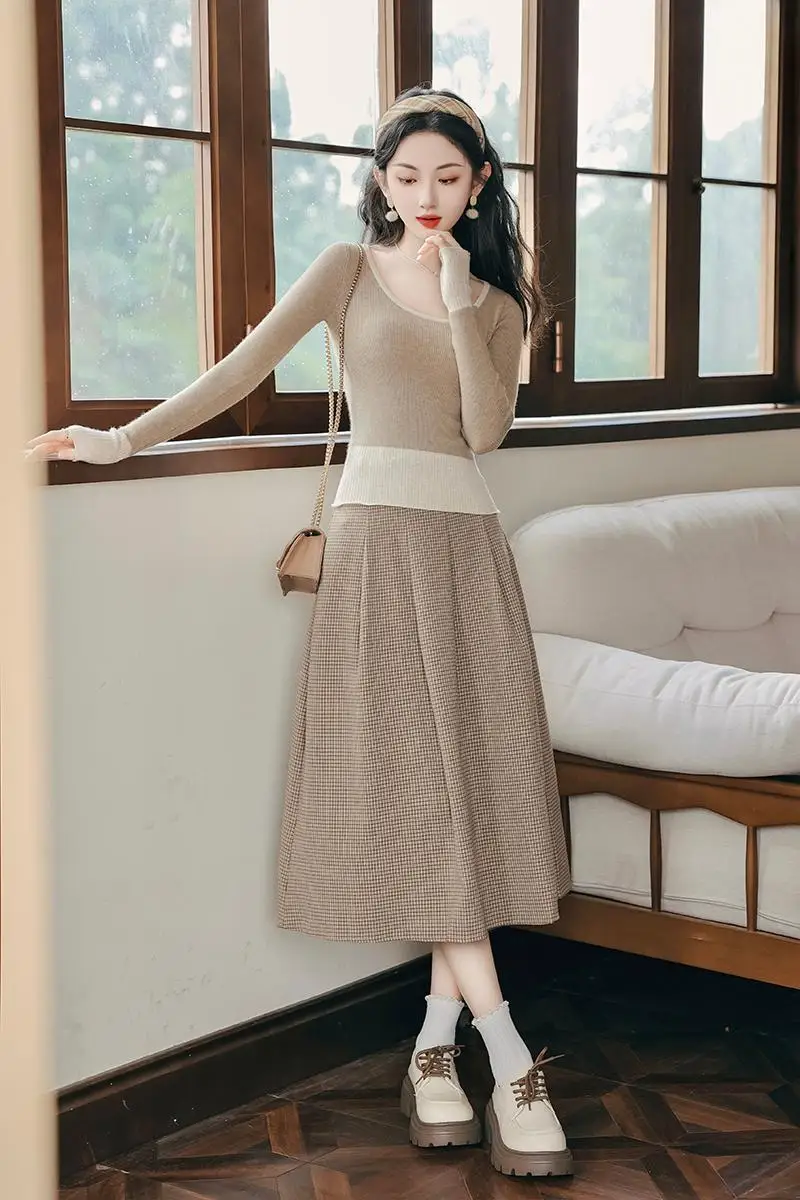 Французский осенне-зимний свитер, клетчатая юбка, костюм-двойка 2023, модная женская одежда 5